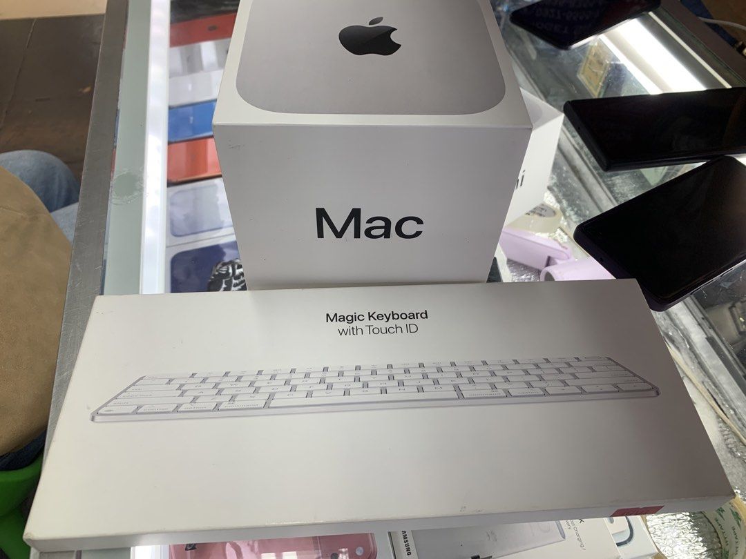 MAC MINI M4 -CHIPS 16/512GB (Category: Other Gadgets) located in Manila. Submitted by haniahadj42236 (Listing ID 1450800610, Image 3). Description: 16/512Gb 65,000 16/256GB 55,000 Keyboard 10,000 Brand new apple warranty .