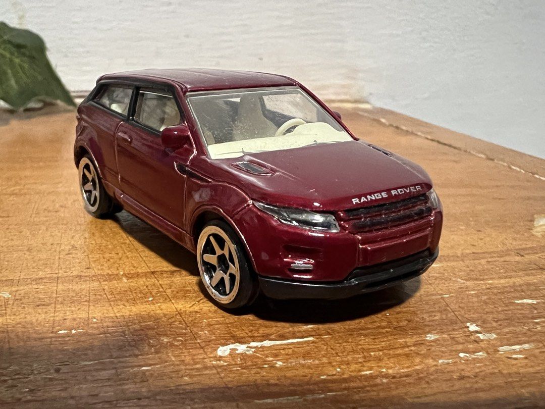 Matchbox & Majorette Toy Car (Category: Vehicle & Diecast Models) located in Manila. Submitted by aicalicious (Listing ID 1450846790, Image 1). Description: Mini Toy car Matchbox & Majorette for only 100 No box Size like typical hot wheels brand If you get all ₱170 .