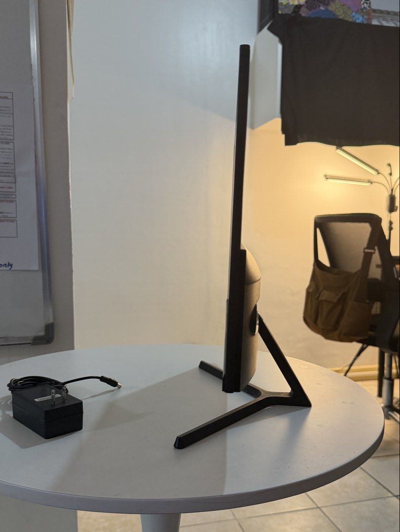 N VISION Monitor (Category: Monitor Screens) located in Quezon City. Submitted by shopwithayie (Listing ID 1450789110, Image 2). Description: N Vision Monitor 21.5” LED Monitor Used as dual monitor only Loc: Pasig City.