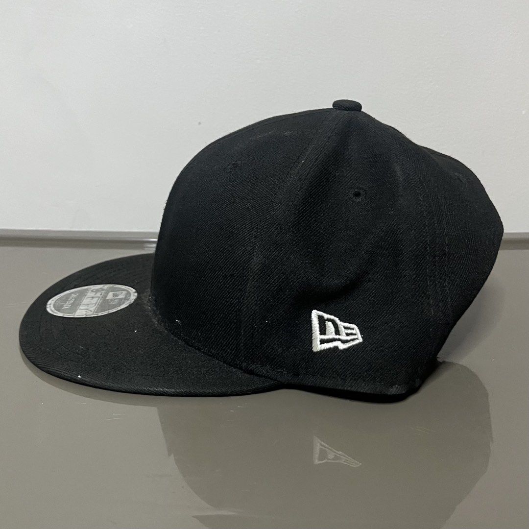 New Era 9Fifty Plain Black Cap (Category: Caps & Hats) located in Valenzuela. Submitted by any_thingthings (Listing ID 1450914947, Image 3). Description: .
