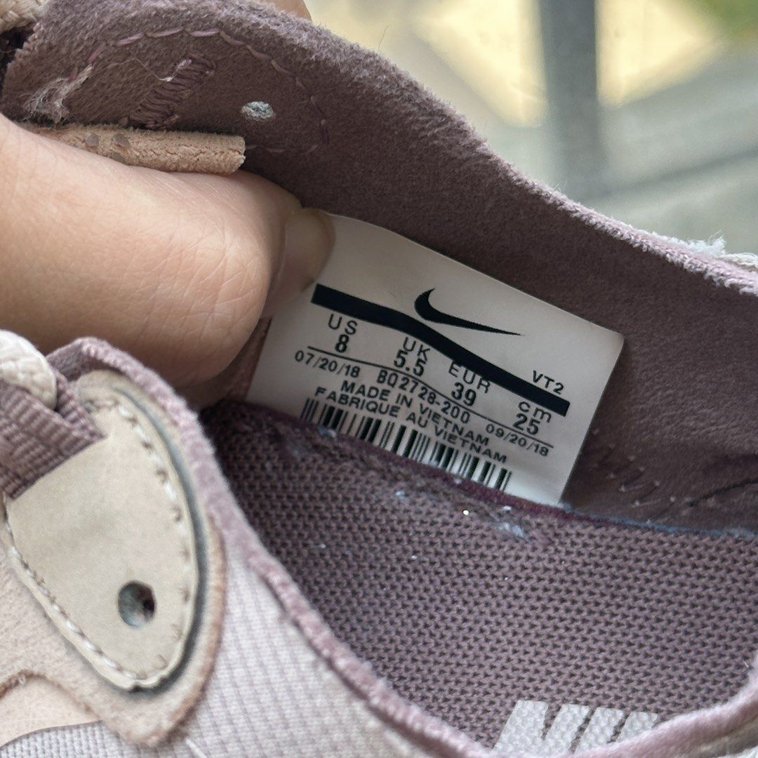 Nike React Element 55 SE Women's Shoes (Category: Sneakers) located in Angeles City. Submitted by tamm09 (Listing ID 1450756608, Image 3). Description: - Nike React Element 55 SE - Color: Light Pink/Beige - Size: US 8 / UK 5.5 / EUR 39.