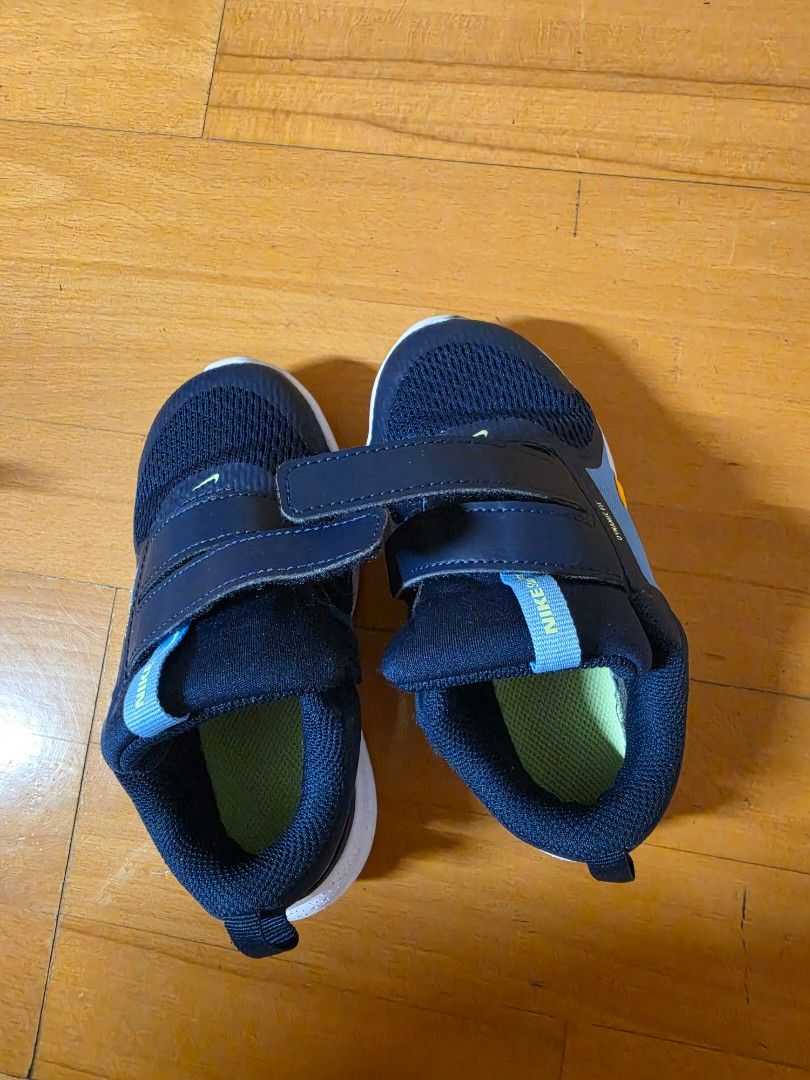NIKE STAR RUNNER 5 - TODDLER NAVY (Category: Babies & Kids Fashion) located in Manila. Submitted by declutterb (Listing ID 1450900678, Image 3). Description: Nike Toddler shoes Size 9C Bought from Lazmall Nike official store Like new condition.
