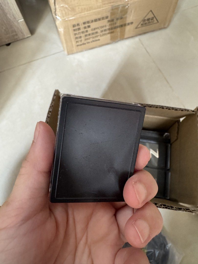 由 yen1031 (刊登 ID 1450831417，圖片 2) 提交，位於 新北市 (New Taipei) 的 Nikon z別針 (類別：其他攝影配件)，說明：。