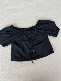 (Category: ) located in . Submitted by xuanncloset (Listing ID 1450854616, Image 1). Description: .