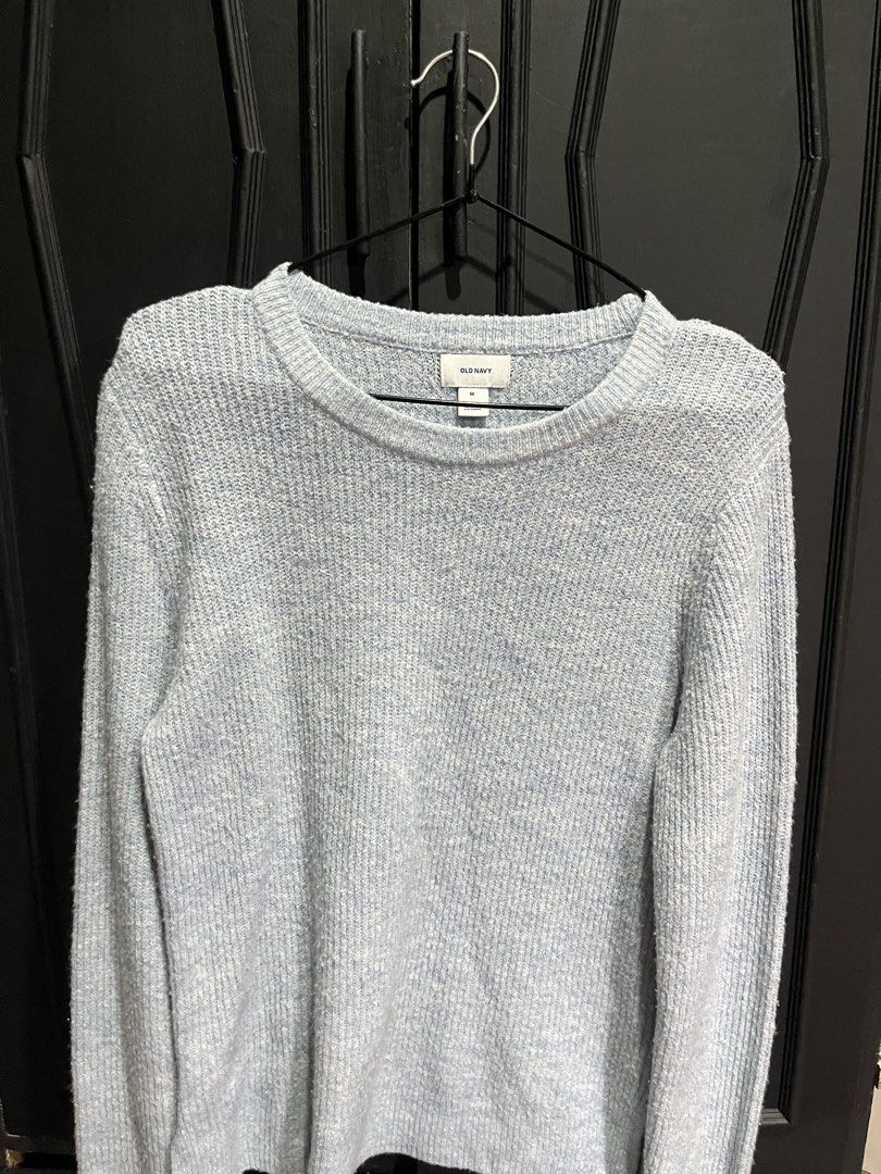 old navy knitted sweater (Category: Coats, Jackets and Outerwear) located in Manila. Submitted by a22bee (Listing ID 1450913221, Image 1). Description: mop: gcash mod: lalamove, angkas padala, grab express, jnt - can meet around dlsu/waltermart molino blvd.