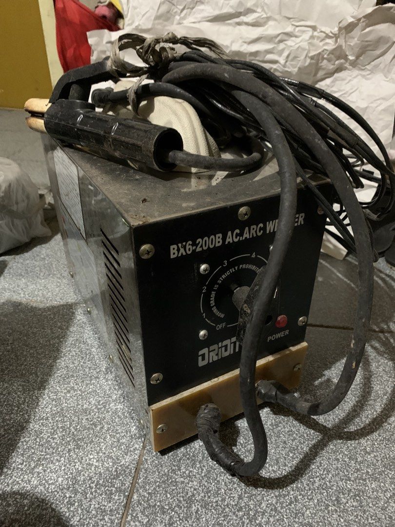 ORION BX6-200B AC ARC Welder 200A - until Aug 31, 2026 - READ DESCRIPTION (Category: Construction Tools & Equipment) located in Quezon City. Submitted by declutteringz.qc (Listing ID 1450789727, Image 2). Description: Found in old house, unsure if still working, unable to test Selling as is - see photos for condition, specs, inclusions Selling until 8/31/26 only - will dispose/sell for scrap if not bought by this date.