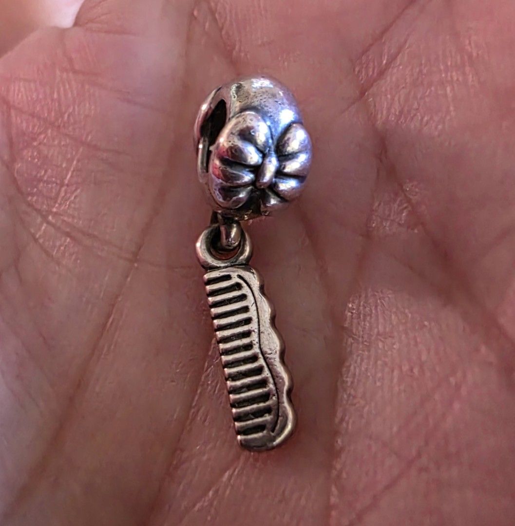 Pandora Comb Charm (Category: Charms) located in Mandaluyong City. Submitted by mlstuff28 (Listing ID 1450909993, Image 2). Description: -Authentic -Sterling silver Mop:bank transfer/gcash.
