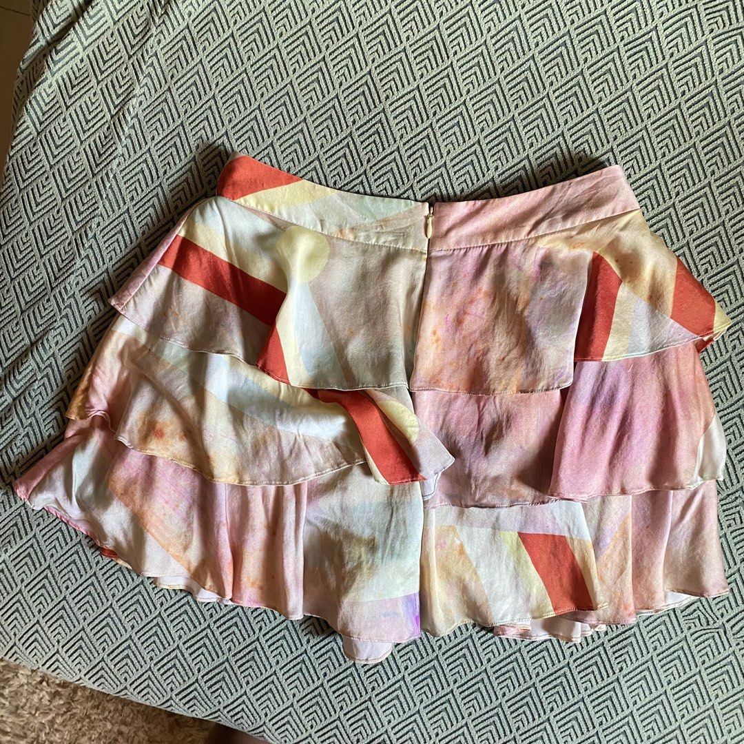 Pastel Tiered Ruffle Short Skirt (Category: Skirts) located in Daet. Submitted by twonettt (Listing ID 1450766988, Image 3). Description: - very pretty - has pockets on each side - 14 inches (W) 15 inches (L).
