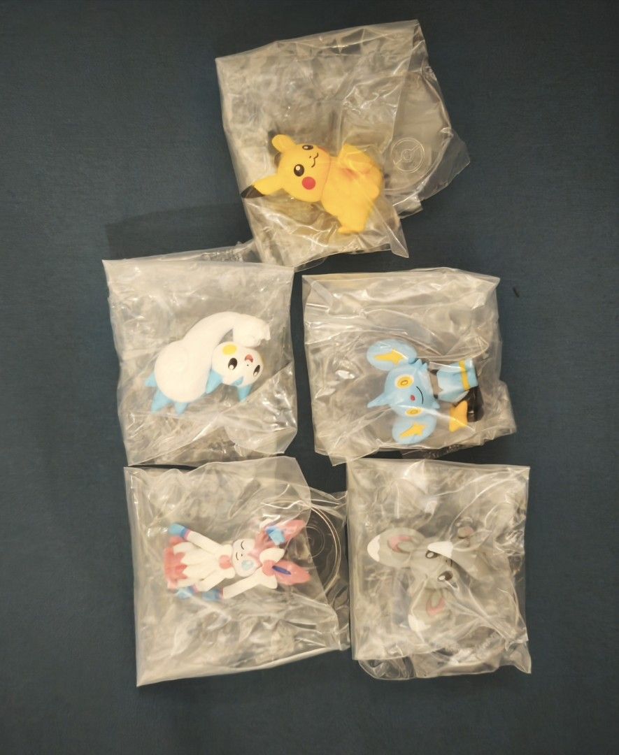Pokemon Gashapon Figures Vol 1 & 2 (Category: Figurines & Statues) located in Caloocan City. Submitted by clark_20 (Listing ID 1450846061, Image 1). Description: Gashapon Pokemon look tail vol. 1 & 2 800 per set.