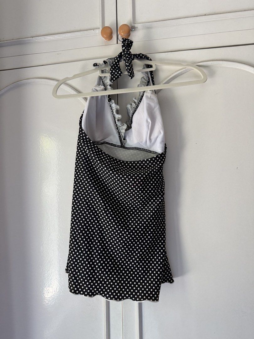 Polka Dot Tankini Top (Category: Longsleeves) located in Muntinlupa City. Submitted by shopmycloset_33 (Listing ID 1450801386, Image 2). Description: RULES All prices are final! No meetups No when worn No returns, No exchanges, No refund What you see is what you get. Happy Shopping 🫶🏻 MOP: GCASH / BPI Shipping: J&T .
