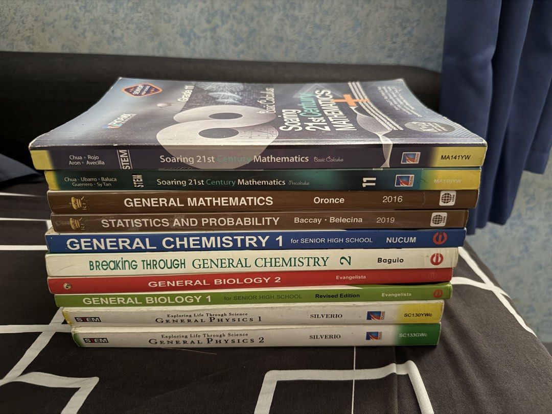 Preloved senior high school books (Category: Textbooks) located in Muntinlupa City. Submitted by jrrscloset (Listing ID 1450767523, Image 1). Description: Selling these books for senior high school students. They are slightly used lang since pandemic had online classes. All pages are intact. Issues: Some pages of some books have pencil writing Price: 2500 negotiable (shoot an offer) Location: Batangas/Alabang.