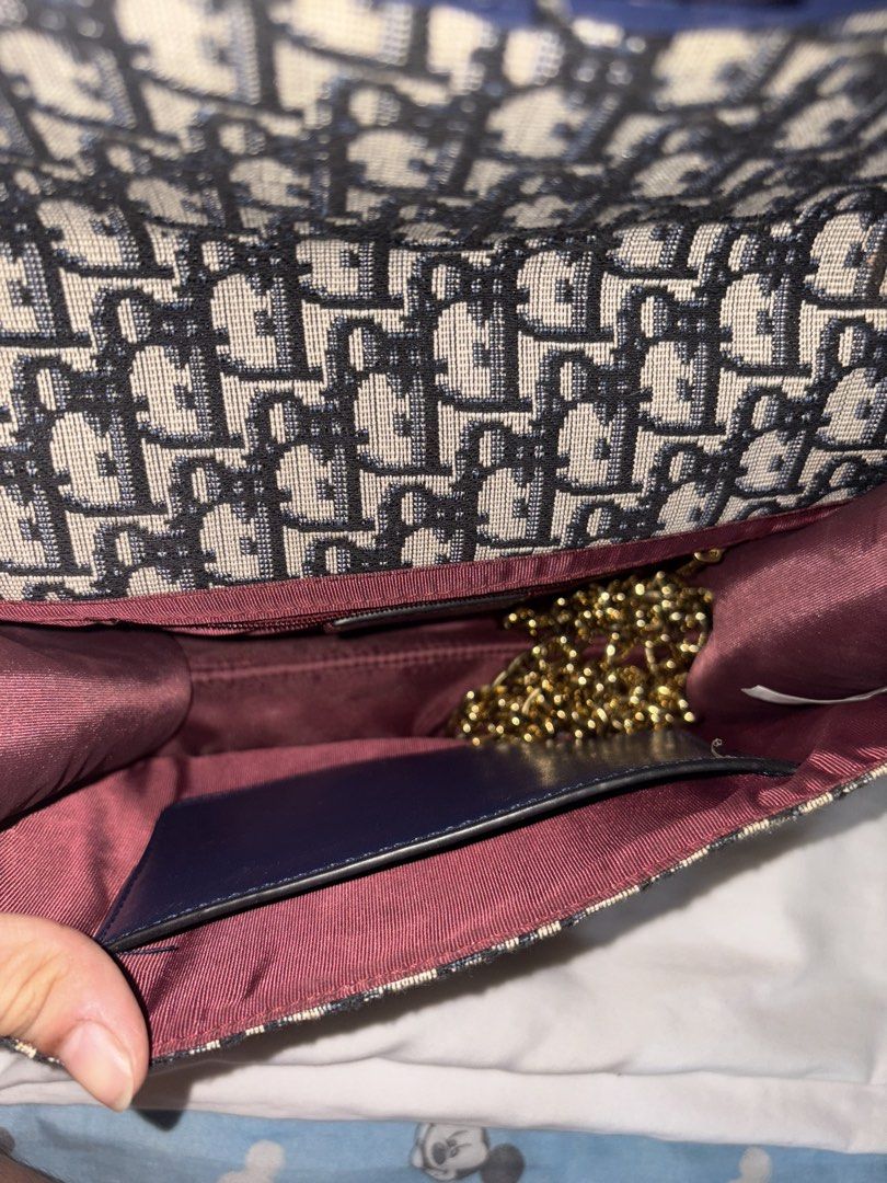 Preloved christian dior sling bag (Category: Cross-body Bags) located in Abucay. Submitted by wear_retro (Listing ID 1450930582, Image 3). Description: .