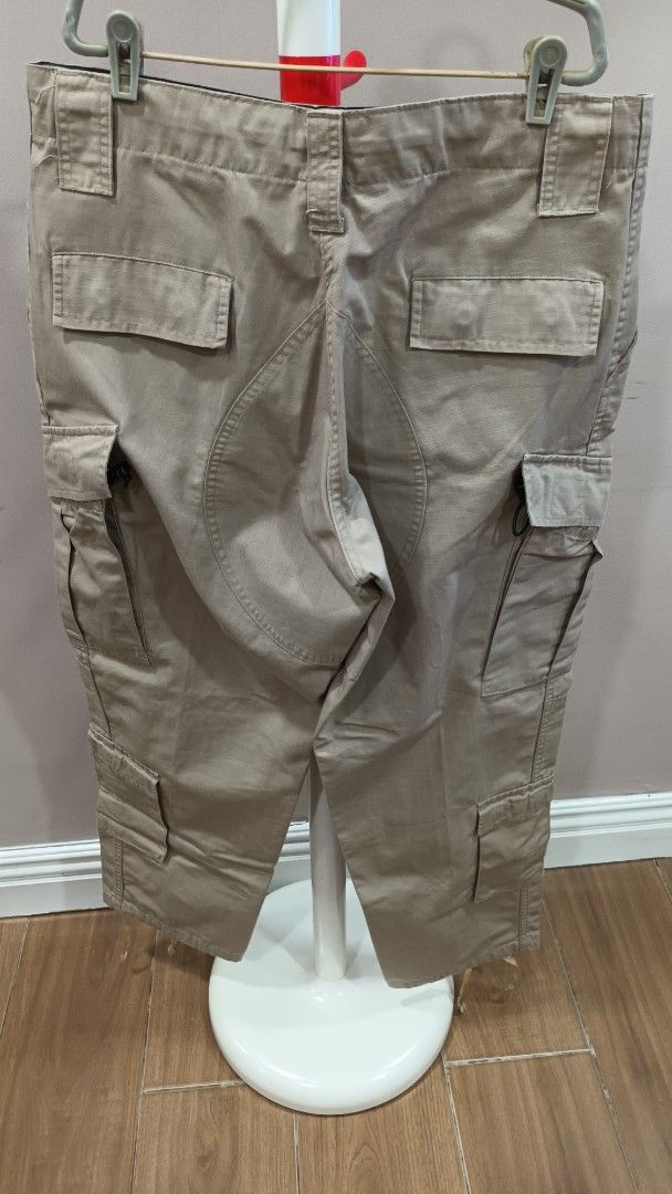 Propper Cargo Pants Khaki Size 36S (Category: Jeans) located in Quezon City. Submitted by ddgapstore (Listing ID 1450879729, Image 2). Description: - Brand: Propper - Type: Cargo Pants - Color: Khaki - Size: 36S - Features: Multiple pockets, durable material - Closure: Button and zip fly - Ideal for: Outdoor activities, casual wear.