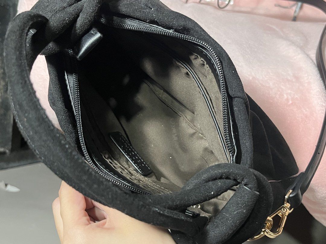 secosana jessie suede handbag (Category: Cross-body Bags) located in Manila. Submitted by a22bee (Listing ID 1450913928, Image 2). Description: mop: gcash mod: lalamove, angkas padala, grab express, jnt - can meet around dlsu/waltermart molino blvd.