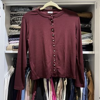 (Kategori: ) berada di . Dikirim oleh saraaaahhhh (ID iklan 1450861513, Gambar 1). Deskripsi: .