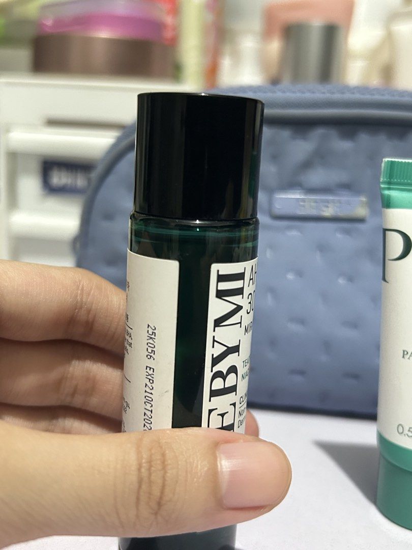 SomeByMi Miracle Toner & Purito Cream (Category: Face Care) located in Manila. Submitted by judydmmm (Listing ID 1450907710, Image 2). Description: hindi ko nagamit ung some by mi and used twice the purito (both are mini size) rfs: no longer need - authentic (bought on their online mall) - no box since i always throw the box after opening.
