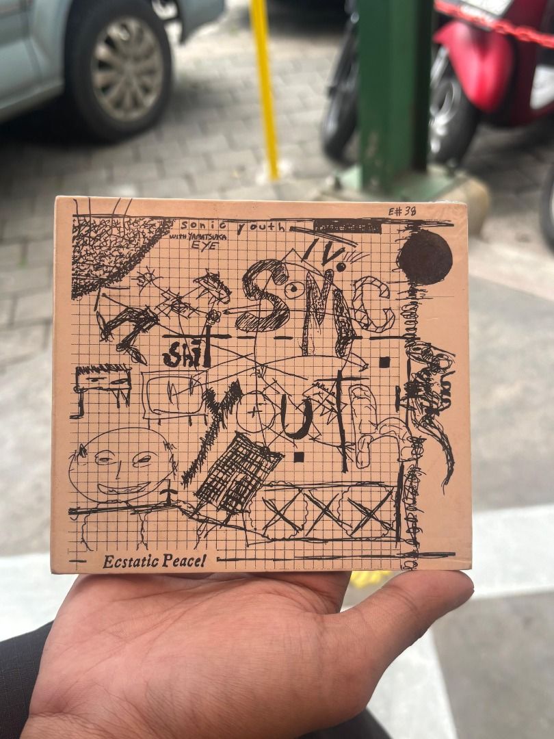 Sonic Youth CD (Kategori: CD, DVD & Lainnya) berada di Bandung. Dikirim oleh saktiputra (ID iklan 1450904264, Gambar 1). Deskripsi: barang like new kondisi masih 98% (dent dibagian sudut sedikit).