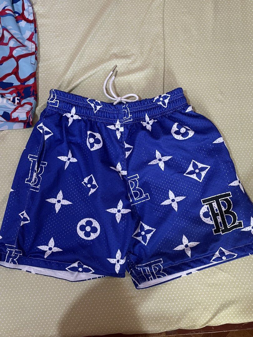 THE LOCAL BUCKETS (Category: Shorts) located in Quezon City. Submitted by dfwdz (Listing ID 1450737807, Image 1). Description: 2x used! small but fit up to large.
