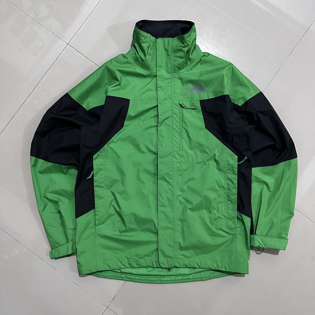 The North Face Gore-Tex Outdoor Jacket (Category: Activewear) located in Irosin. Submitted by kylebri (Listing ID 1450854742, Image 1). Description: The North Face Gore-Tex Outdoor Jacket Waterproof good as new no issue medium 22W x 28L direct message me ! 📥.