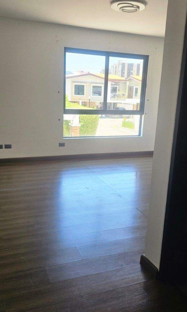 Townhouse for rent (Category: Townhouse) located in Paranaque City. Submitted by mariacarina2020 (Listing ID 1450825079, Image 3). Description: Woodsville residences at west service road Merville Parañaque city. Lot area 73sqm.floor area 123sqm.2storeys.3bedrooms with balcony,semi furnished, with maidsroom and balcony.1 car garage. Gated subdivision with amenities like swimming pool and gym with kids play ground.Asking at 45k inclusive of dues.