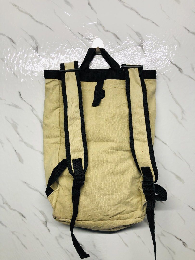 trend backpack (Category: Backpacks) located in Rantau Panjang. Submitted by aiman3319 (Listing ID 1450880421, Image 2). Description: bag nampak pudar sebab cahaya 001jeli.