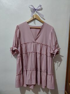 (Category: ) located in . Submitted by wornwardrobe (Listing ID 1450790742, Image 1). Description: .
