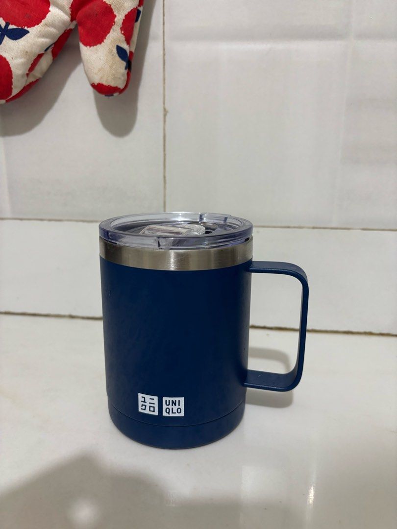 Uniqlo Insulated Mug with Lid (Category: Coffee & Tea Tableware) located in Manila. Submitted by shopmik4scloset (Listing ID 1450856639, Image 1). Description: .