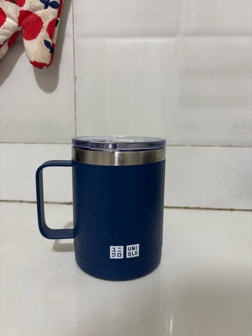 Uniqlo Insulated Mug with Lid (Category: Coffee & Tea Tableware) located in Manila. Submitted by shopmik4scloset (Listing ID 1450856639, Image 2). Description: .
