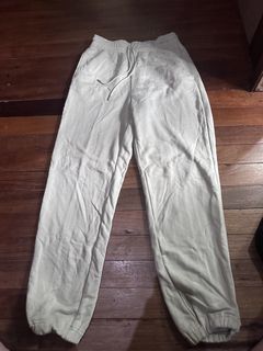 (Category: ) located in . Submitted by fashiondeclutter11 (Listing ID 1450770211, Image 1). Description: .