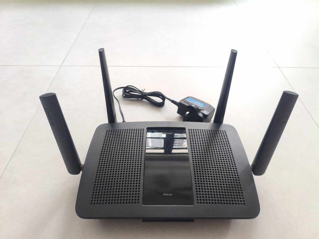 Used Linksys EA8100