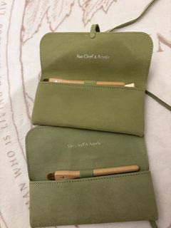 (Category: ) located in . Submitted by miss_fashion (Listing ID 1450767874, Image 1). Description: .