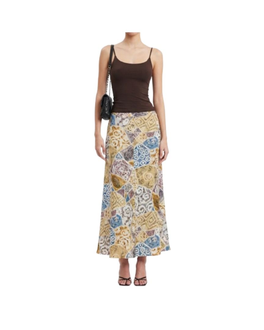 Vintage [Esprit] Bohemian Patchwork Maxi Skirt (Category: Skirts) located in Valenzuela. Submitted by xellexoxo (Listing ID 1450790751, Image 1). Description: Authentic Vintage Esprit from the 2000s, originally bought from Hong Kong. DETAILS: ☆ Brand: Esprit ☆ Style: Maxi Skirt ☆ Color: Bohemian Style Patchwork ☆ Size: Small to Medium. 26-30 waistline. ☆ Condition: In excellent condition. Like new. ! Issues ! : None - 📍 Valenzuela City, Metro Ma