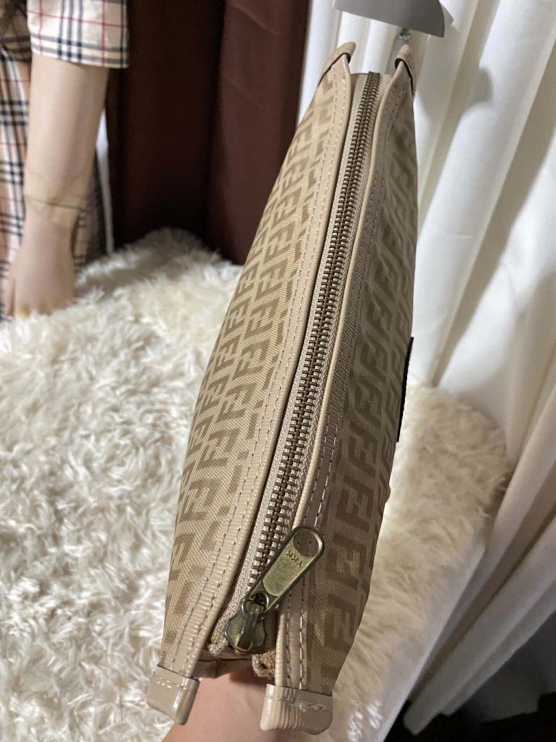 Vintage Fendi Clutch (Category: Luxury Accessories) located in Tagum. Submitted by luxbagelyas (Listing ID 1450826529, Image 2). Description: good condition no flaws sign of use only japan surplus to nakuha t.