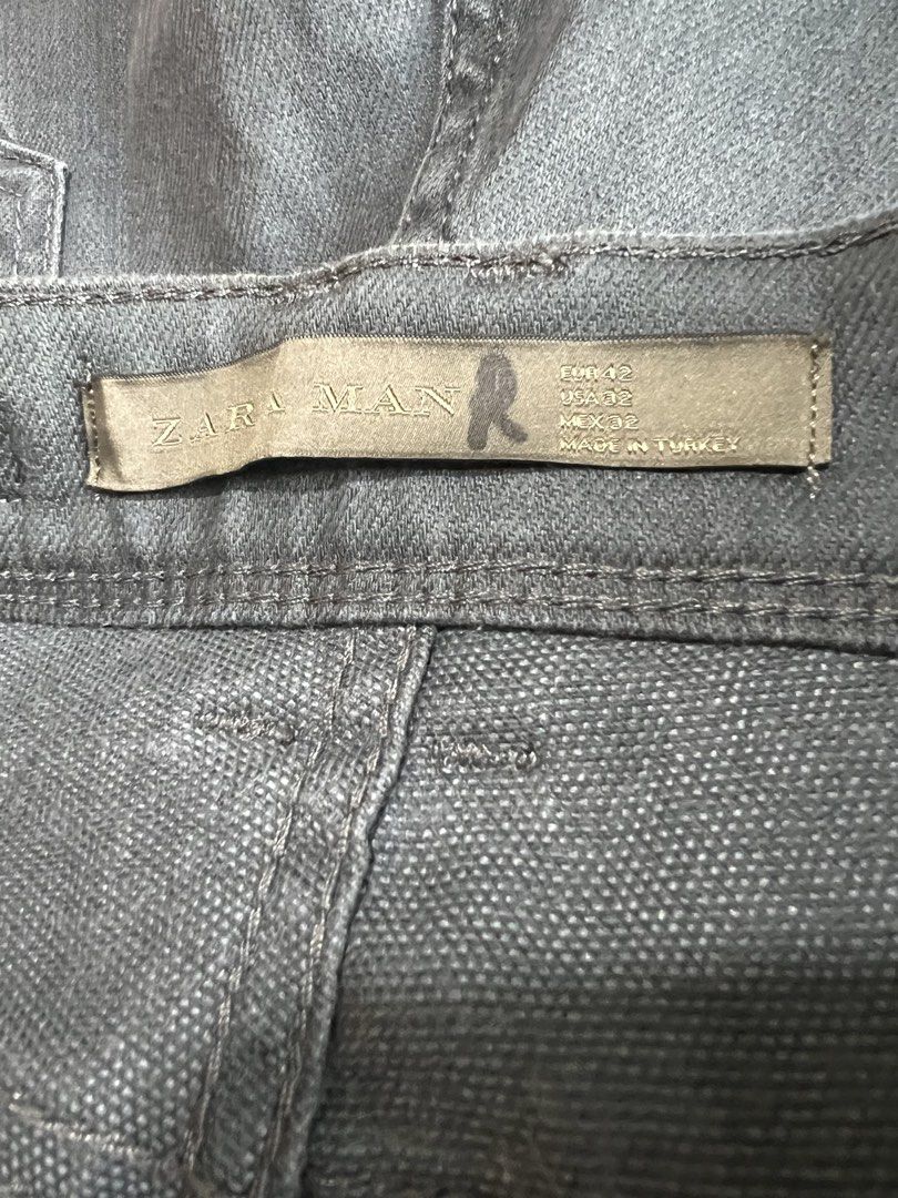 Zara Man Grey Slim Fit Jeans (Category: Jeans) located in Las Pinas. Submitted by sabsking (Listing ID 1450821588, Image 2). Description: - Grey Zara Man Jeans - Slim Fit Style - Made in Turkey - Tag Size: EUR 42, US 32, MEX 32 ₱500 plus sf.