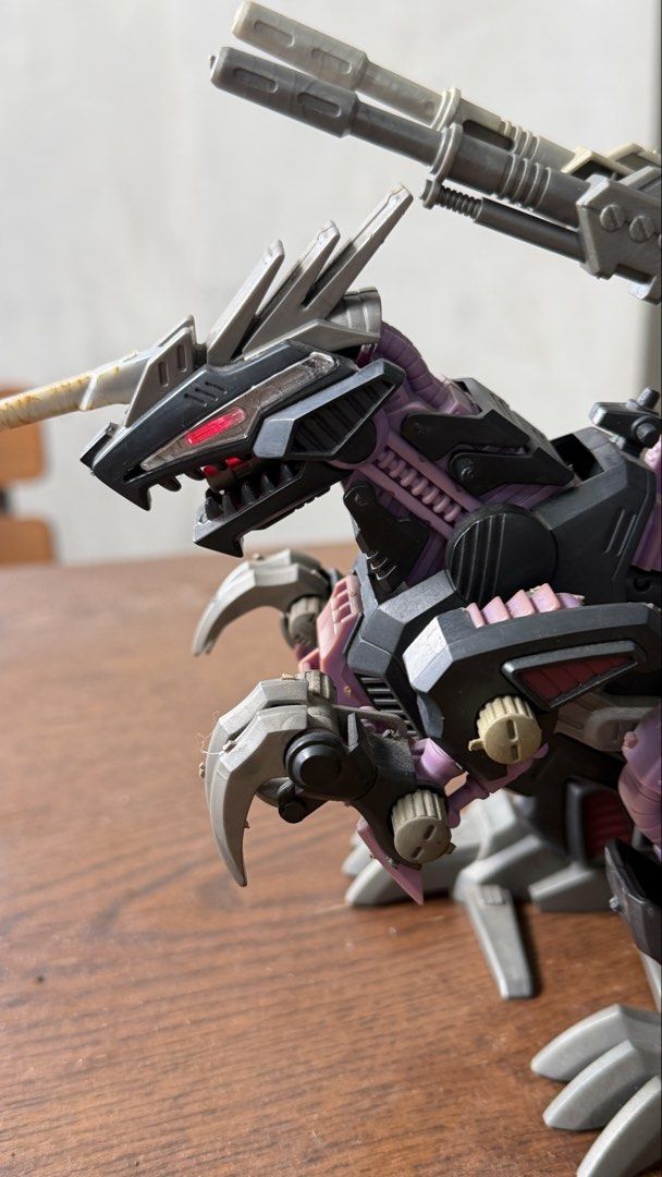 Zoids Geno Saurer 1999 (Category: Action & Battle Toys) located in Quezon City. Submitted by abubut.atbp (Listing ID 1450757374, Image 3). Description: What you see is what you get. Lights still working but walking feature not anymore. Tomy brand Pickup location: Valleygolf Antipolo.