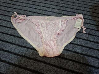 (Category: ) located in . Submitted by dani27122023 (Listing ID 1450997730, Image 1). Description: .