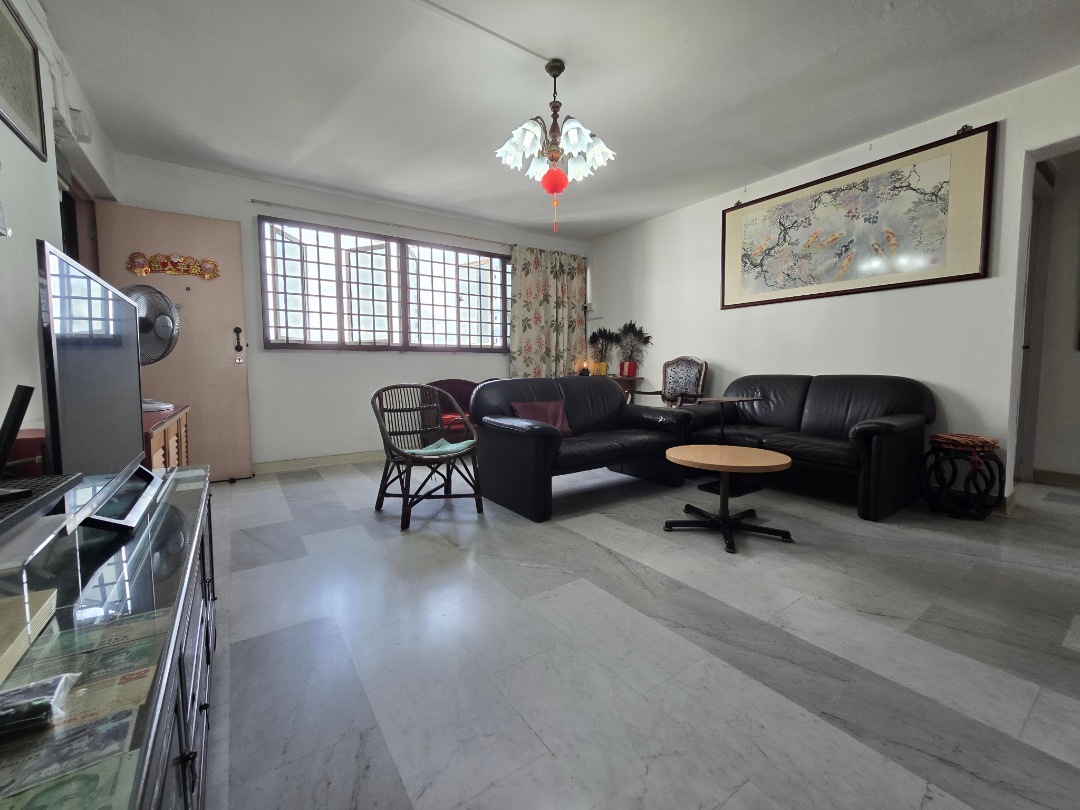 (Category: ) located in . Submitted by ronloh (Listing ID 1451073601, Image 1). Description: .