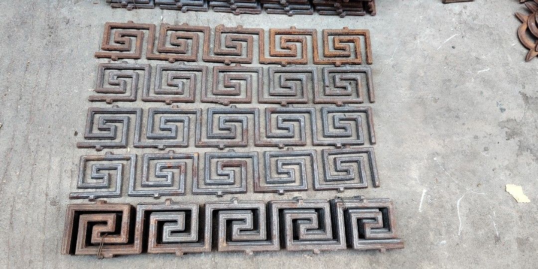 60pcs metal cast iron baluster railing stair decor (Category: Construction & Building Materials) located in Caloocan City. Submitted by zenmountain-d8b1c0 (Listing ID 1451006050, Image 2). Description: .