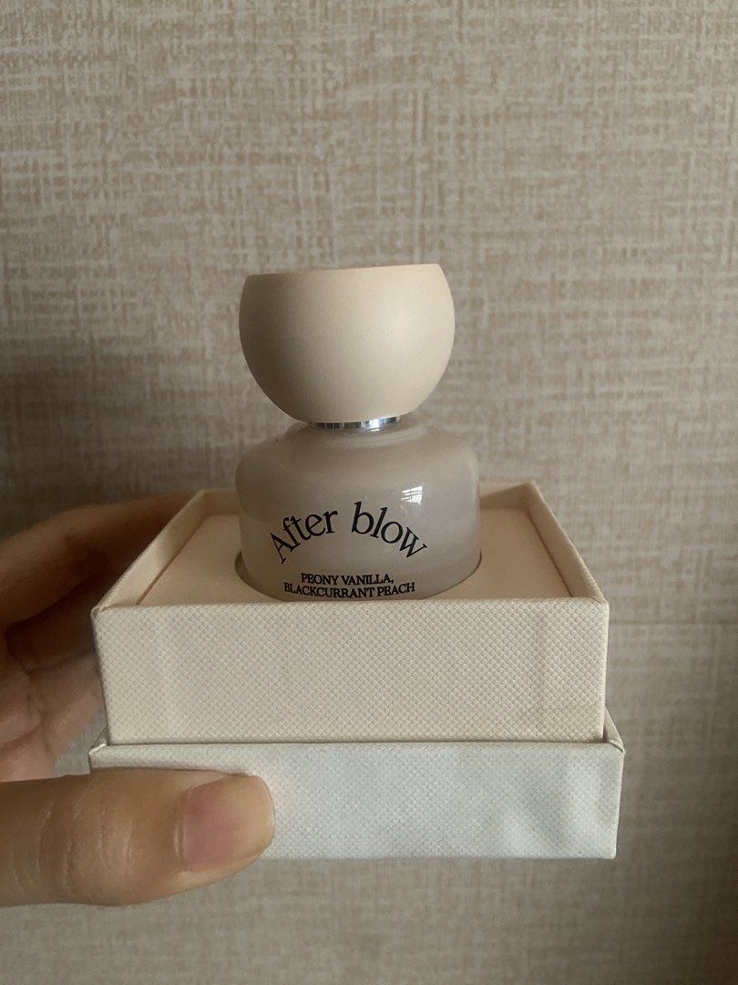 After Blow Sugar Floral Perfume (Category: Fragrance & Deodorants) located in Manila. Submitted by fiercecat_966d9d (Listing ID 1450987705, Image 3). Description: After Blow Sugar Floral Eau de Parfum Notes: Peony, Vanilla, Blackcurrant Peach Only used a few times, bought at Olive Young Seoul during my trip early this year. RFS: Initially liked the scent but over time I thought it was too sweet for my liking Note: Delivery fee shouldered by buyer