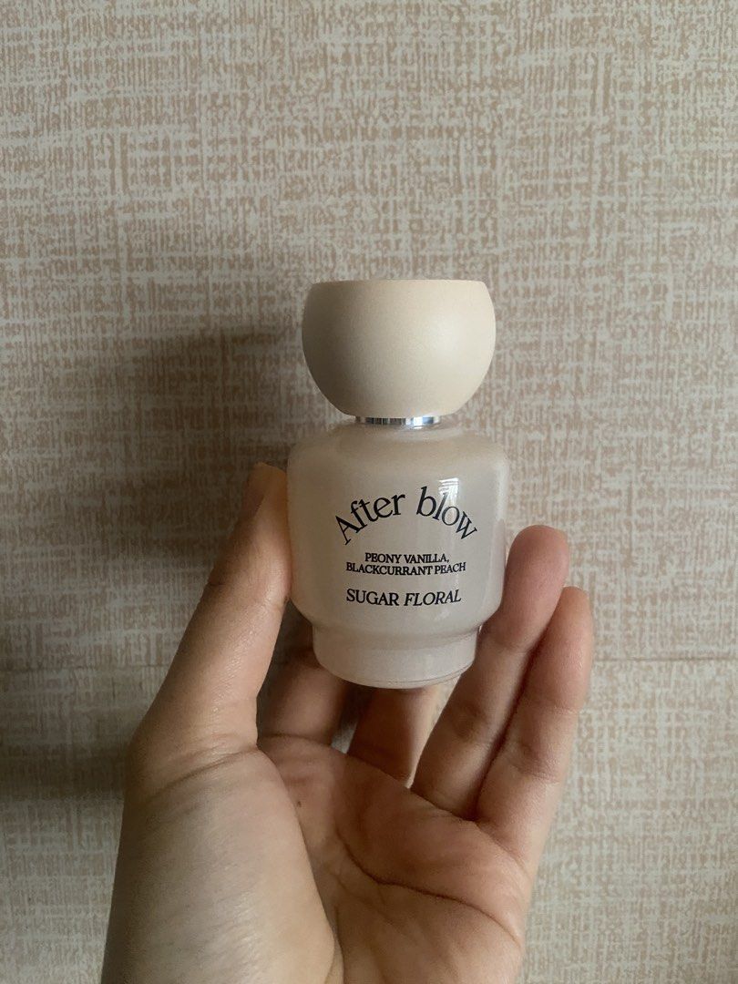 After Blow Sugar Floral Perfume (Category: Fragrance & Deodorants) located in Manila. Submitted by fiercecat_966d9d (Listing ID 1450987705, Image 2). Description: After Blow Sugar Floral Eau de Parfum Notes: Peony, Vanilla, Blackcurrant Peach Only used a few times, bought at Olive Young Seoul during my trip early this year. RFS: Initially liked the scent but over time I thought it was too sweet for my liking Note: Delivery fee shouldered by buyer
