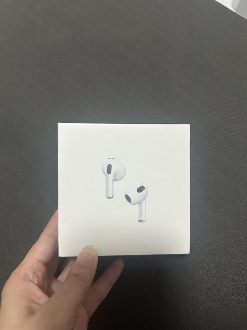 AIRPODS 3RD GEN ORIGINAL (Category: Earphones) located in Manila. Submitted by zahiraaan (Listing ID 1450978027, Image 2). Description: Bought in SG 2024. Comes with box (with tag) 7.5-8/10 condition Both airpods working well LOCATION: Dagupan City, Pangasinan. Buyer shoulder SF if needed ( can ship nationwide). Slightly nego.