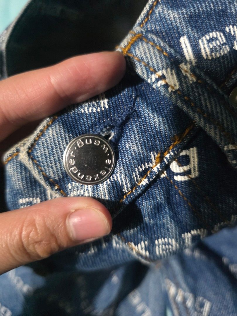 Al3xand3r W4ng Jeans (Category: Jeans) located in Baguio. Submitted by chr0m3_h3arts (Listing ID 1451097399, Image 3). Description: size 24 on tag length: 37.5 inches Rise: 10 inches Leg Opening: 7 inches.