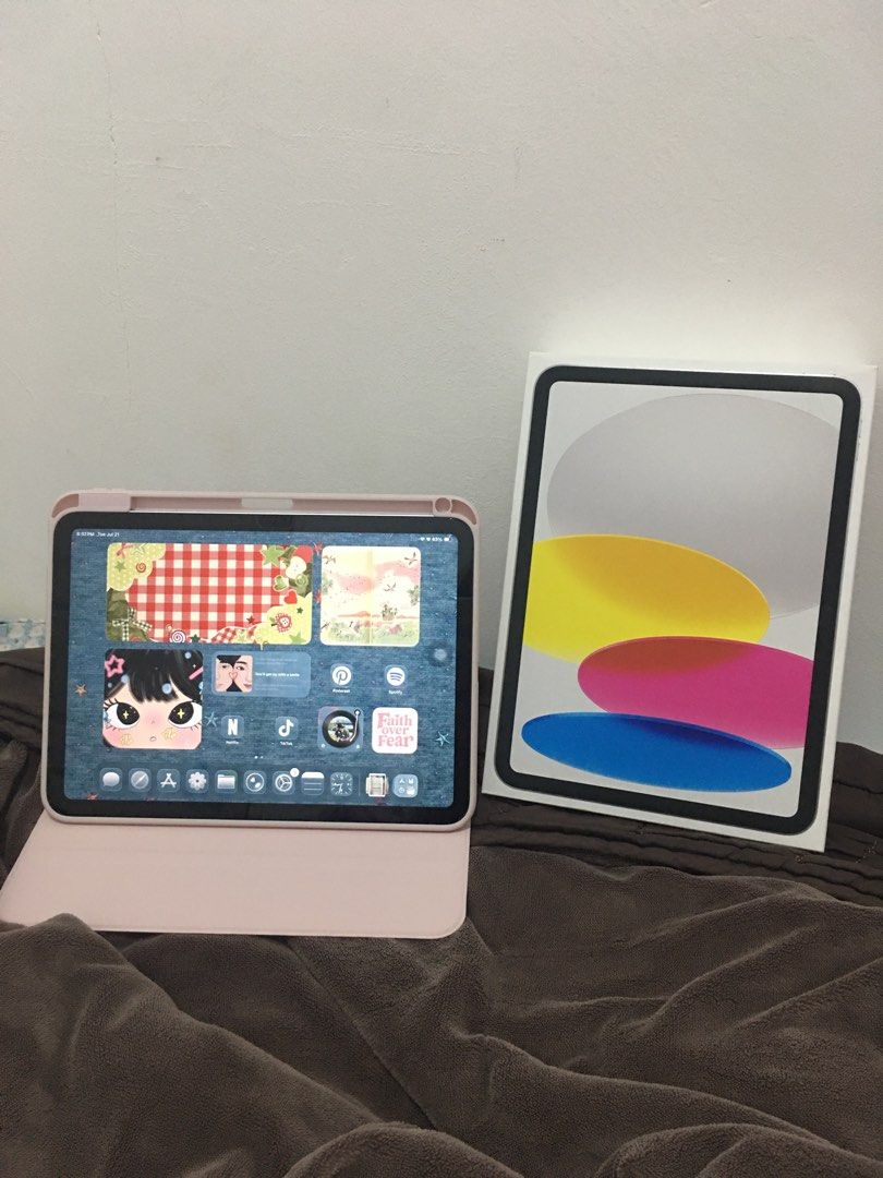 Apple iPad A16 Silver (Category: iPad) located in Batangas. Submitted by louveisofi (Listing ID 1451071654, Image 3). Description: For Sale: Apple iPad A16 (256GB, Wi-Fi Only) – Silver Selling my Apple iPad A16 (256GB, Wi-Fi Only) in Silver, purchased in December 2025. The iPad is in excellent condition, well maintained, and has no issues. Condition & Details: * ✅ 256GB Storage * ✅ Wi-Fi Only * ✅ Silver * ✅ 98% Battery Health * ✅ Purchased Decemb