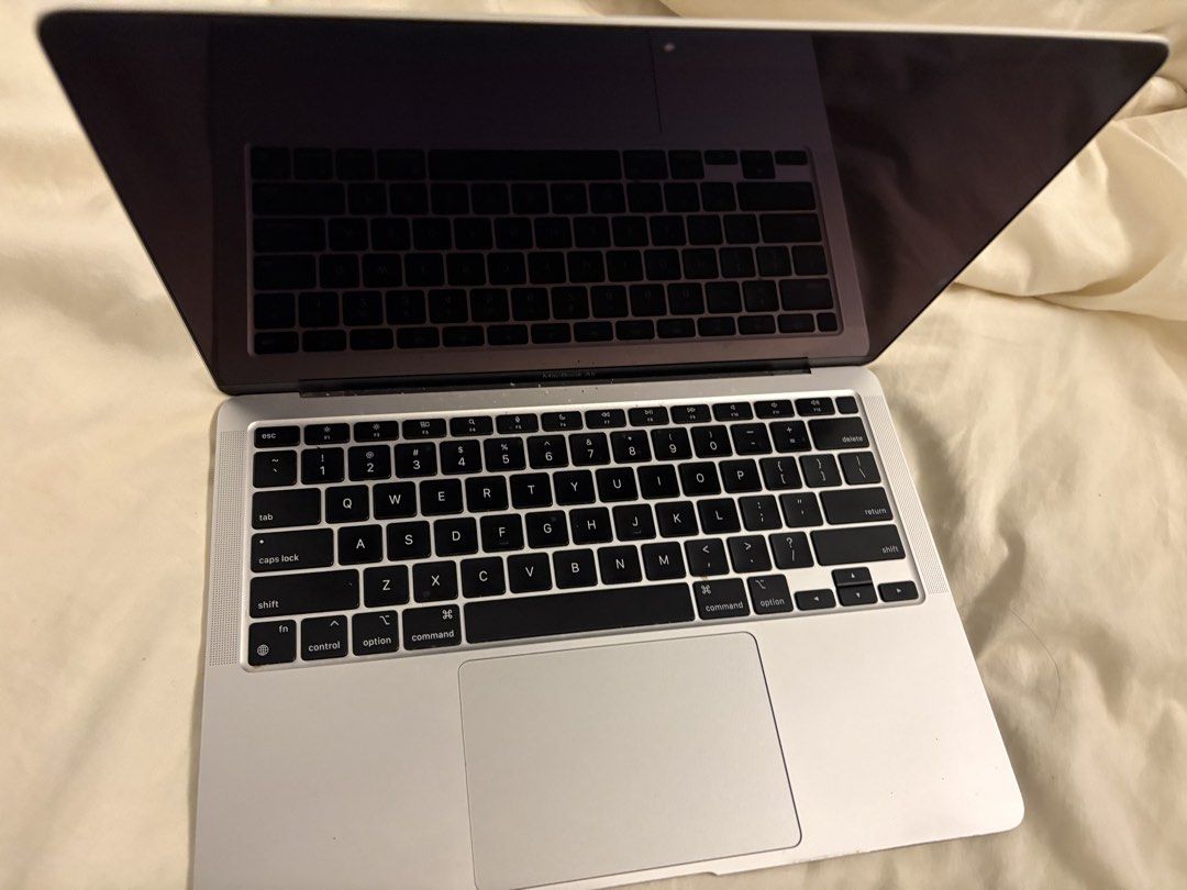 Apple MacBook Air M1 2020 13-inch Silver515805875924510722