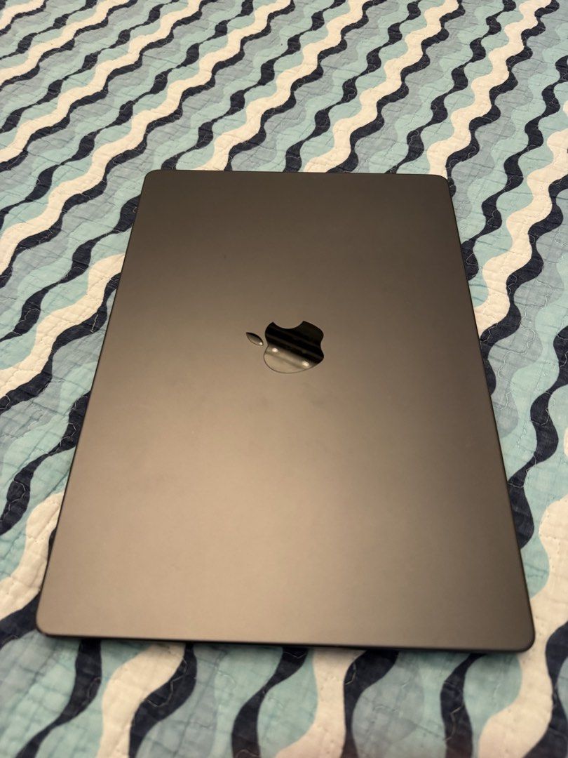 Apple MacBook Pro 14” M3 Pro