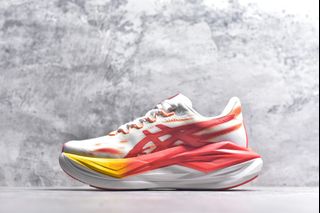 (Category: ) located in . Submitted by Outlet.Sneakers (Listing ID 1450961003, Image 1). Description: .