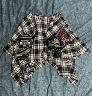 (Category: ) located in . Submitted by clearmyprelovedpls (Listing ID 1451097962, Image 1). Description: .