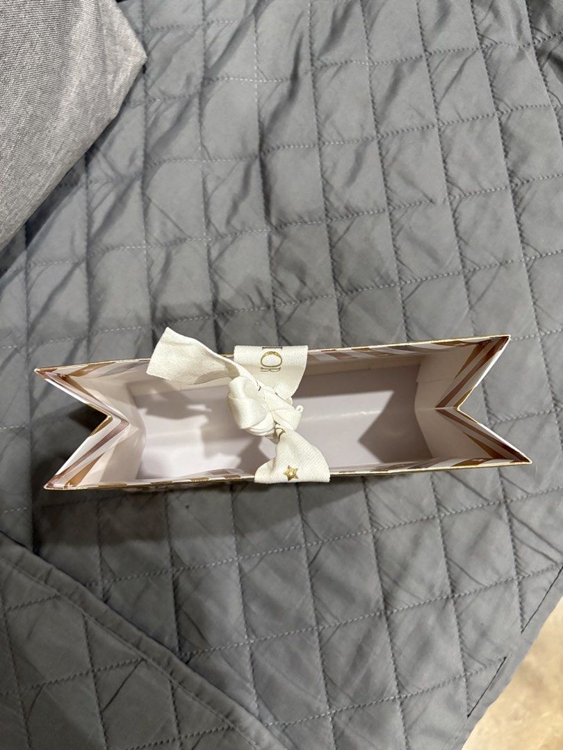 AUTH DIOR PAPERBAG (Category: Purses & Pouches) located in Las Pinas. Submitted by cc.decluttering (Listing ID 1451007499, Image 2). Description: .