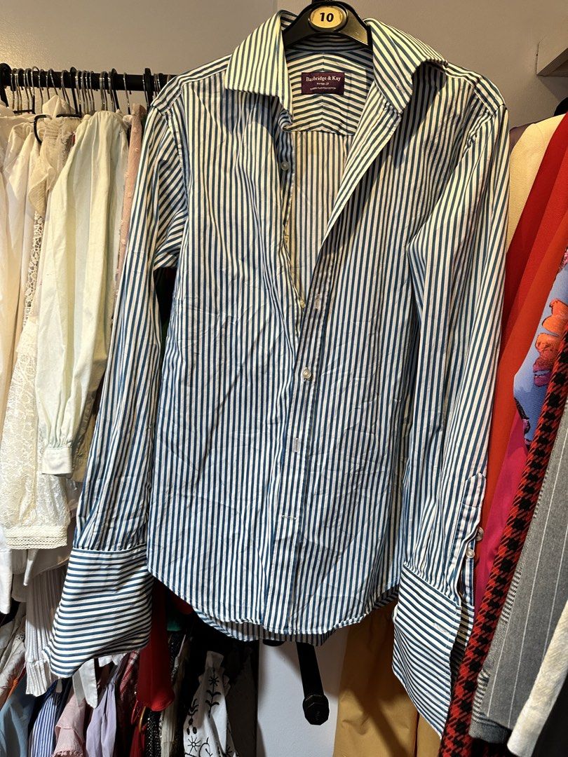 Baubridge and Kay Top Size Fitted 37 (Category: Longsleeves) located in Makati City. Submitted by jcaf22 (Listing ID 1451108267, Image 2). Description: .