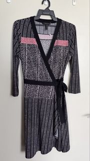 (Category: ) located in . Submitted by shopalicious82 (Listing ID 1451030493, Image 1). Description: .